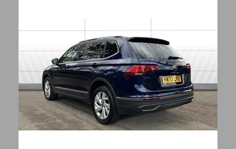Used VW Tiguan Allspace Life 150 HP (110 kW) 2022 Blue SUV