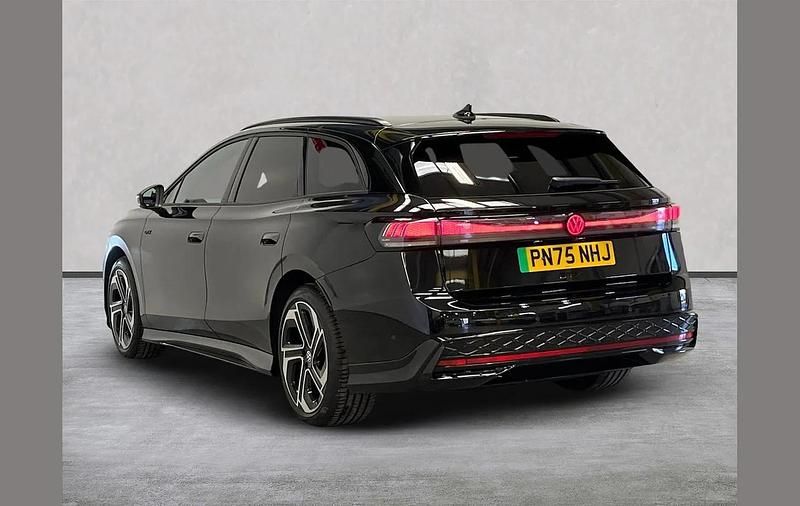 Used VW ID.7 GTX 250 kW (340 HP) 2025 Black Hatchback