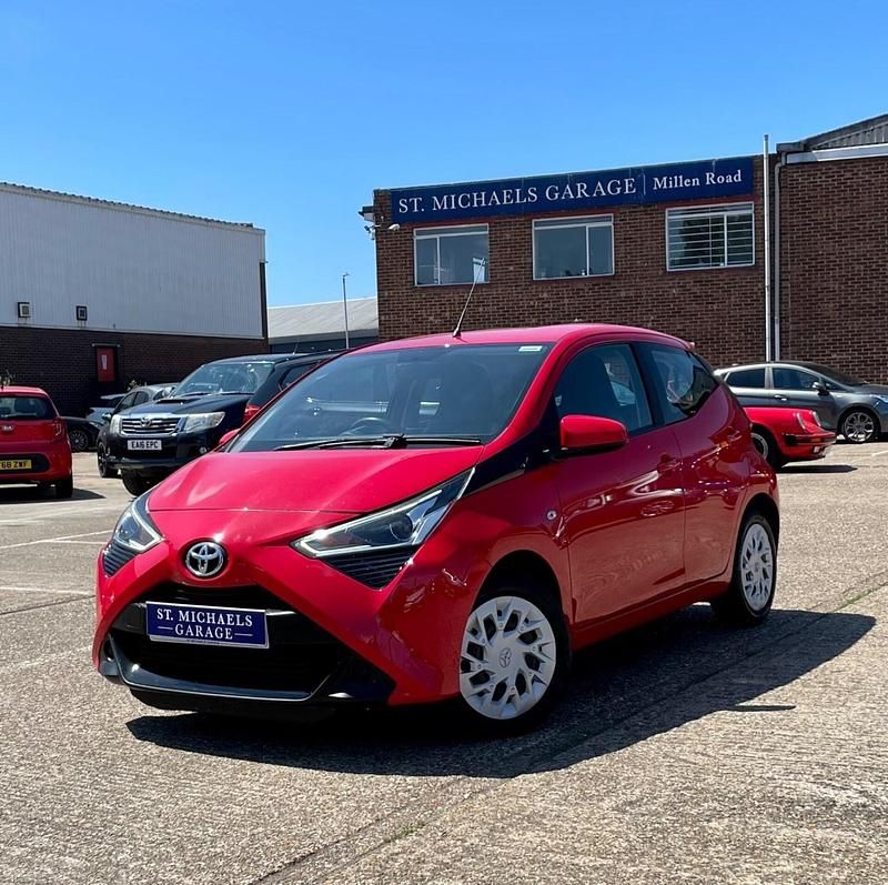 Red Used 2019 Toyota Aygo X-play Hatchback | £7,695 (Fair price) - Image 1/4