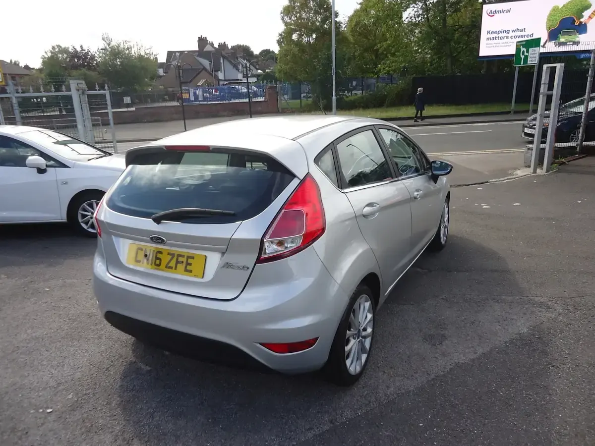 Used Ford Fiesta Zetec 2016 Silver Hatchback