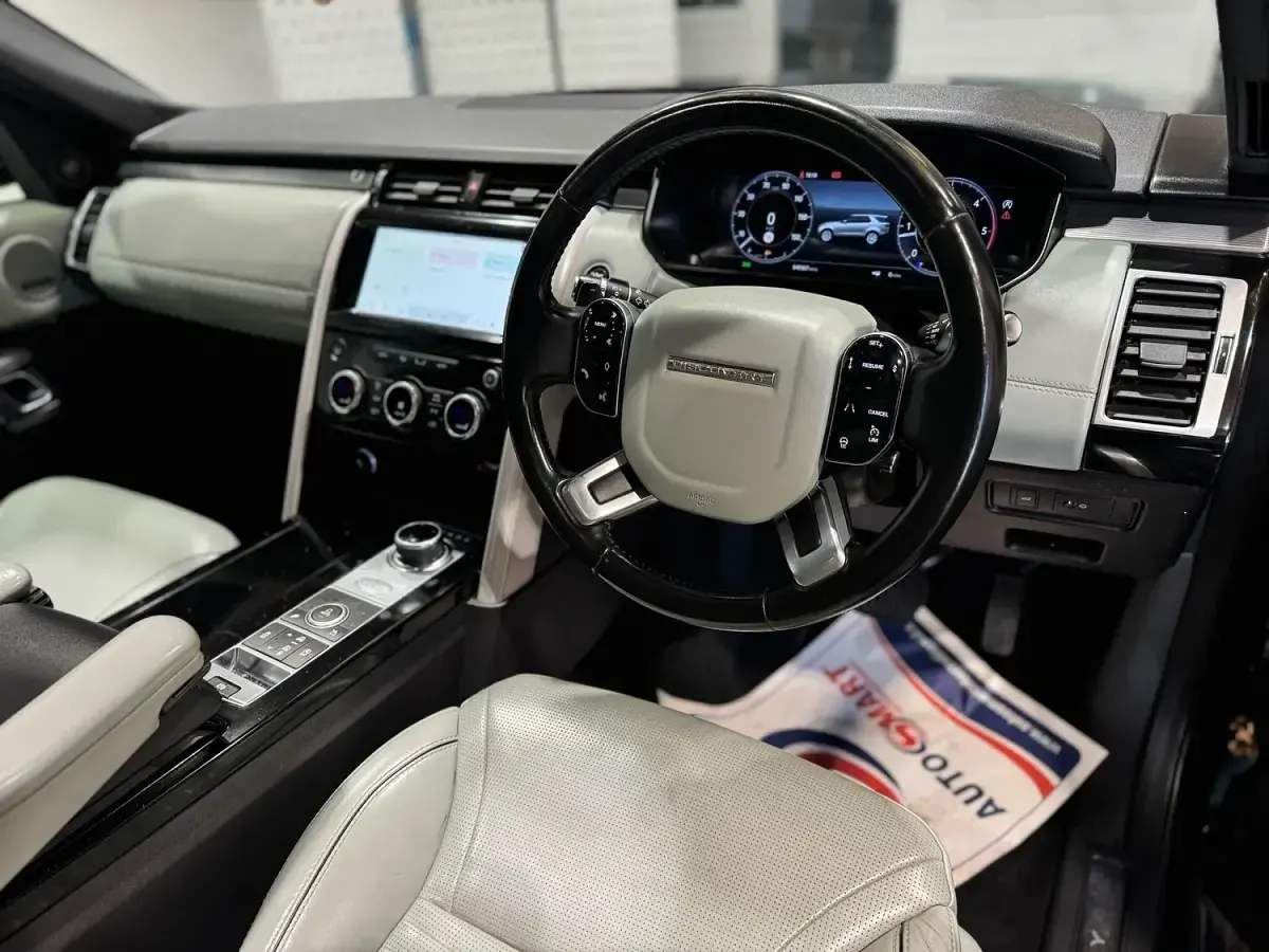 Used Land Rover Discovery 5 HSE Luxury 2019 Black SUV