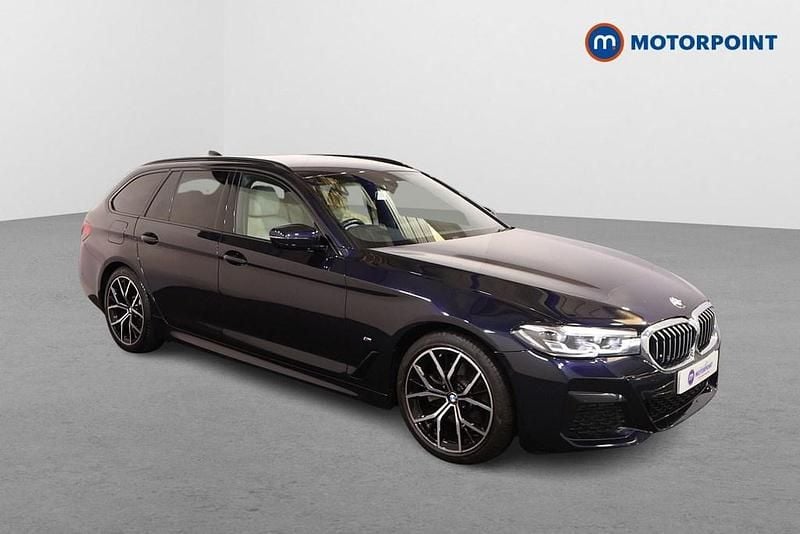 Black Used 2022 BMW 520 M Sport Estate | £27,249 (Good price) - Image 1/4