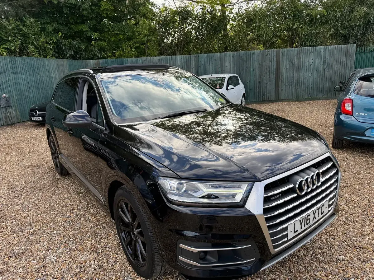 Used Audi Q7 218 HP (160 kW) 2016 Black SUV