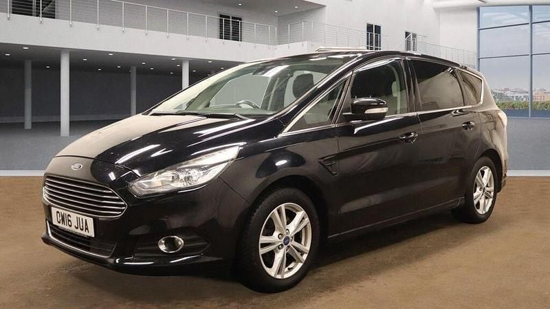 Black Used 2016 Ford S-MAX Titanium MPV | £6,695 (Fair price) - Image 1/4