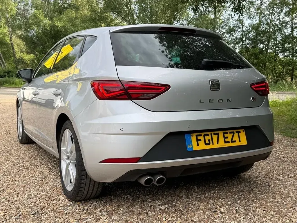 Used Seat Leon FR 184 HP (135 kW) 2017 Silver Hatchback