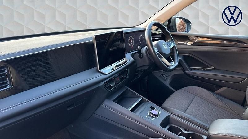 Used VW Tiguan Match 150 HP (110 kW) 2024 Green SUV