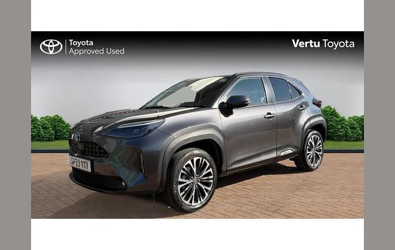 Used Toyota Yaris Cross 113 HP (83 kW) 2023 Grey SUV