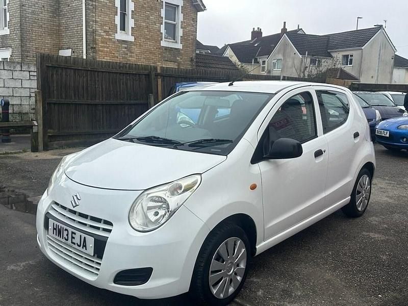 Used Suzuki Alto SZ3 68 HP (50 kW) 2013 White Hatchback