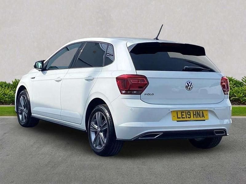 Used VW Polo R-line 95 HP (69 kW) 2019 White Hatchback