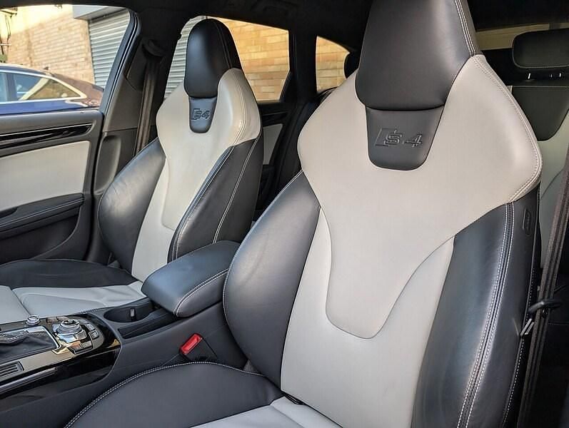 Used Audi S4 Business 2015 Sepang blue Estate