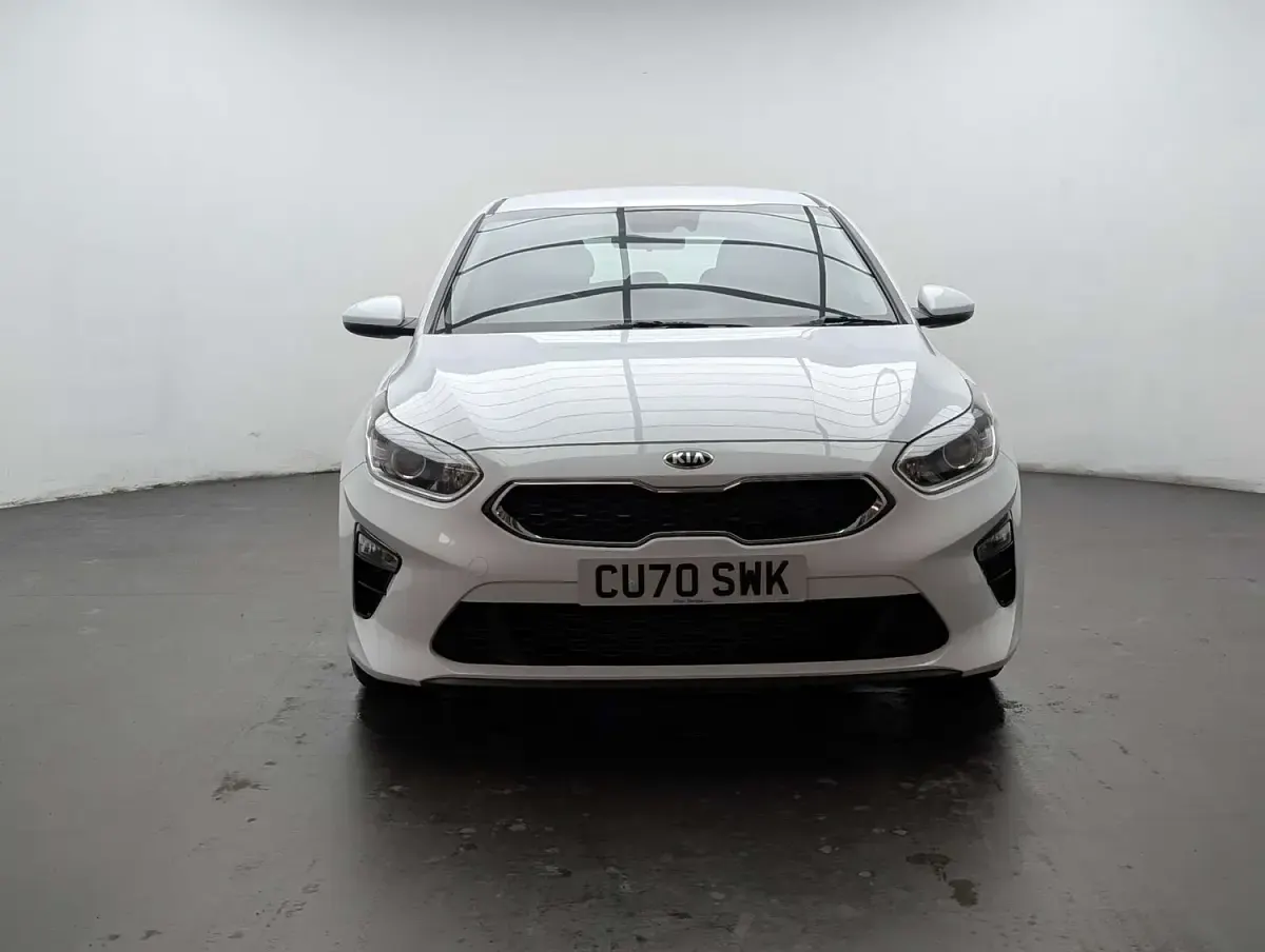 Used Kia Ceed 118 HP (86 kW) 2020 White Hatchback