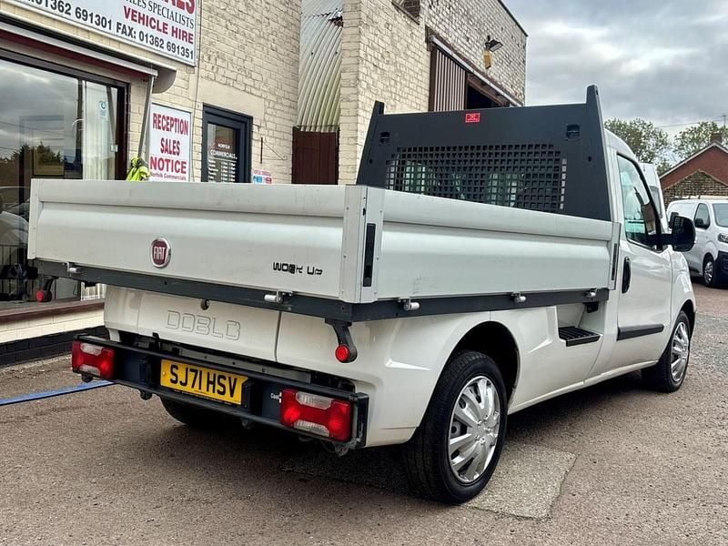 Used Fiat Doblò 2021 White MPV