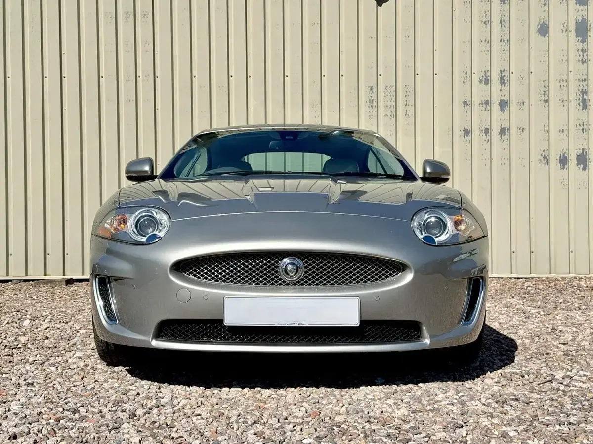 Used Jaguar XK Portfolio 385 HP (283 kW) 2011 Gold Coupe