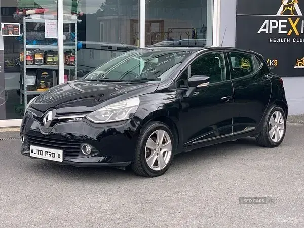 Used Renault Clio Dynamique 75 HP (55 kW) 2016 Black Hatchback