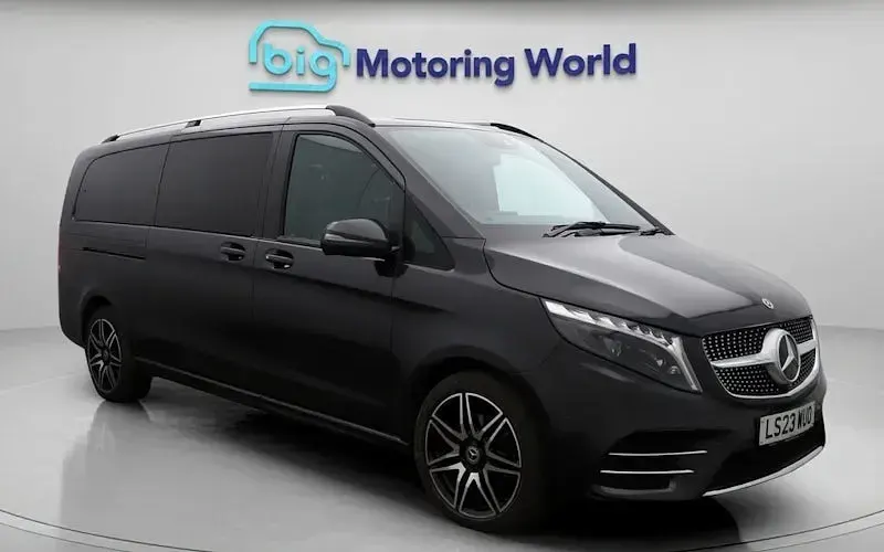 Used Mercedes V300 AMG line 237 HP (174 kW) 2023 MPV