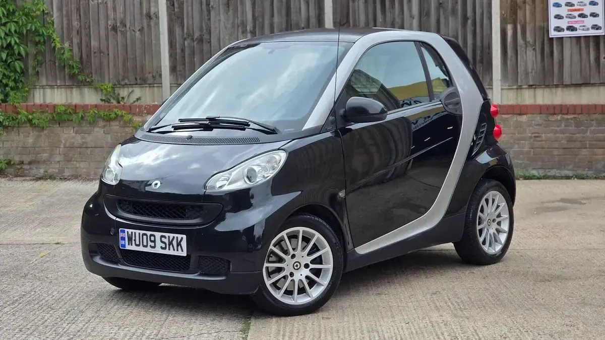 Used Smart ForTwo Coupé Passion 71 HP (52 kW) 2009 Silver Coupe