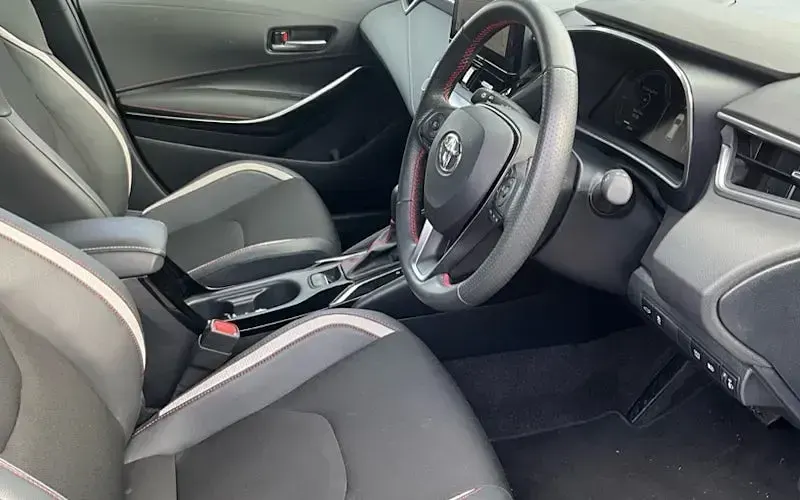 Used Toyota Corolla Sport 140 HP (102 kW) 2024 Blue Estate