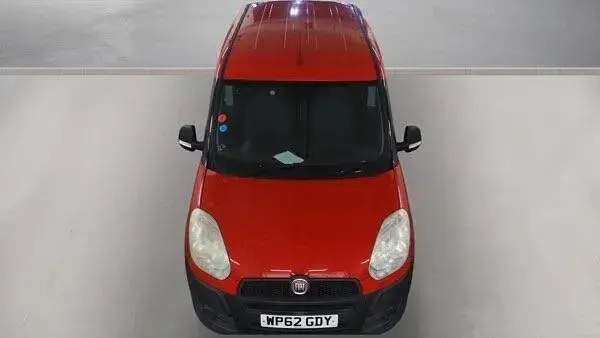 Used Fiat Doblò 2013 Red MPV