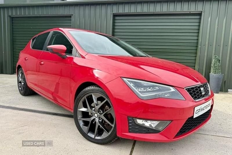Red Used 2015 Seat Leon FR Hatchback | £6,995 (Expensive) - Image 1/1