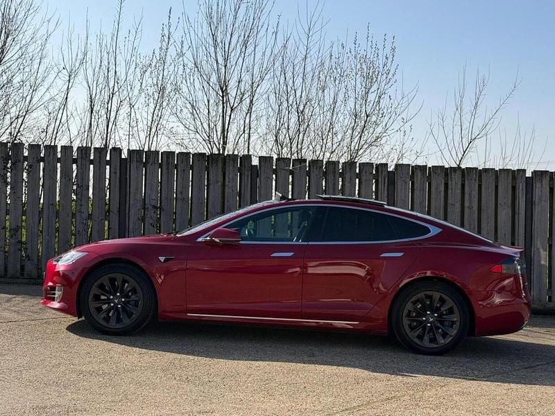 Used Tesla Model S 311 kW (423 HP) 2017 Red Hatchback