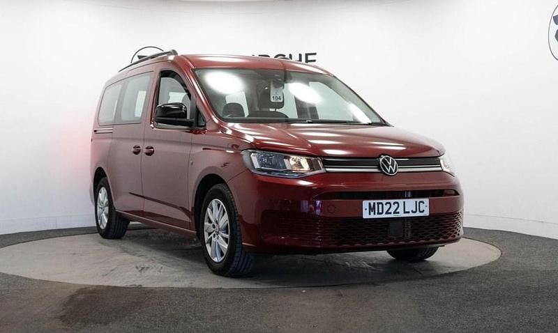 Red Used 2022 VW Caddy Maxi S MPV | £22,995 (Fair price) - Image 1/4