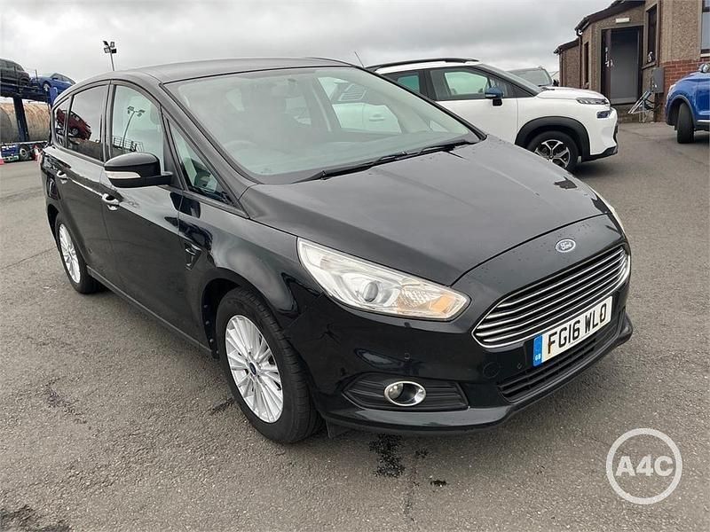 Black Used 2016 Ford S-MAX Zetec MPV | £6,481 (Good price) - Image 1/4