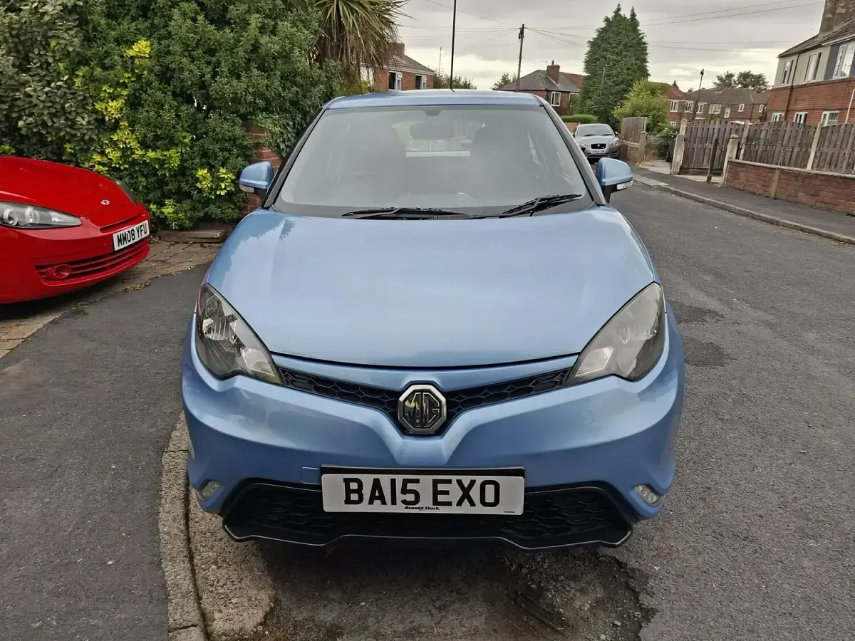 Used MG MG3 106 HP (77 kW) 2015 Blue Hatchback