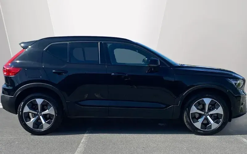 Used Volvo XC40 Plus 197 HP (144 kW) 2025 Black SUV