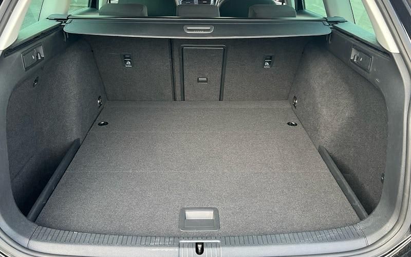 Used VW Golf VII Edition 150 HP (110 kW) 2020 Black Estate