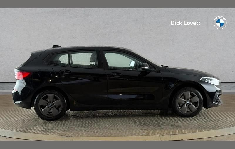 Used BMW 118 Sport Line 138 HP (101 kW) 2020 Black Hatchback
