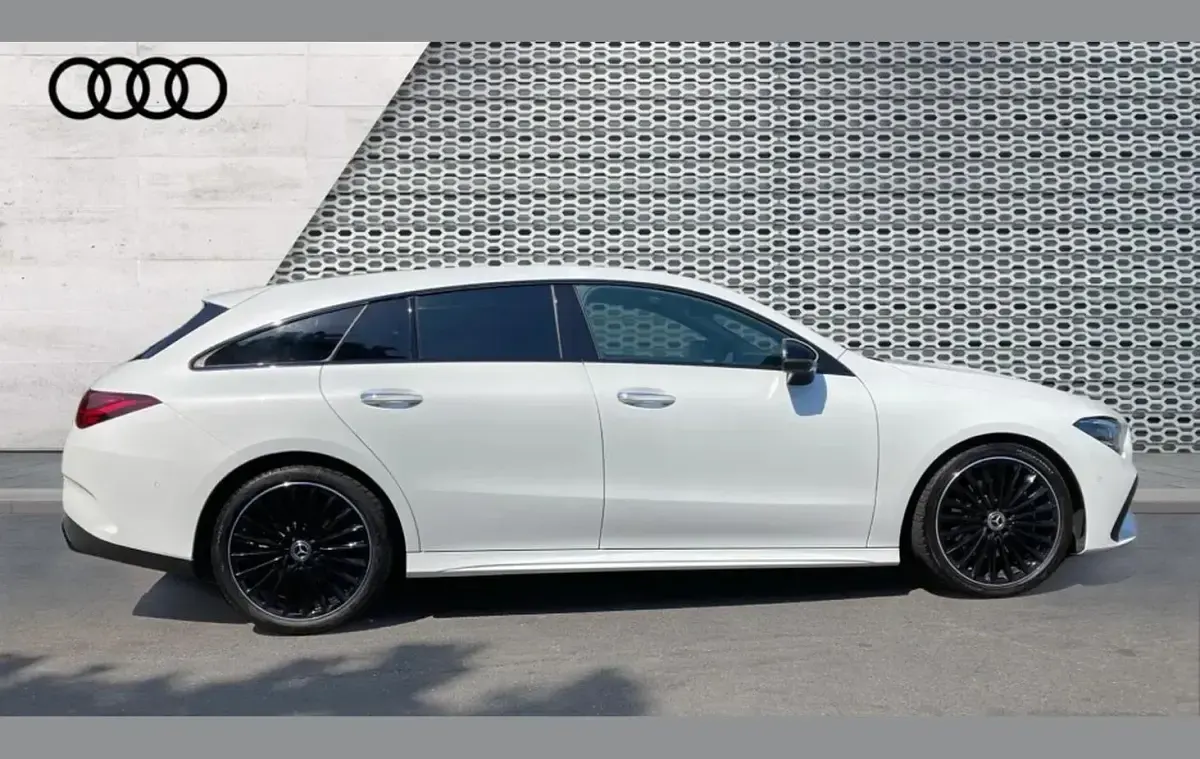 Used Mercedes CLA220 AMG Line Premium Plus 190 HP (139 kW) 2023 White Coupe