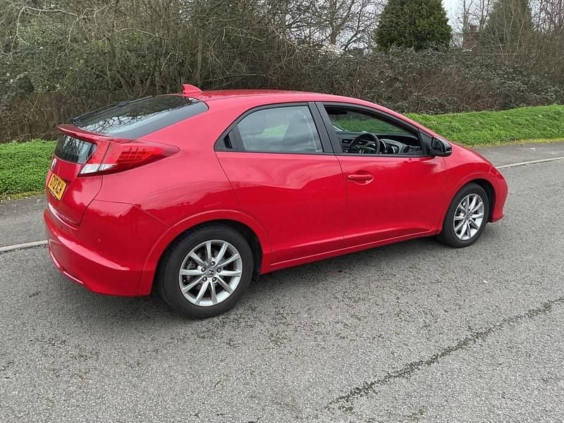 Used Honda Civic SE 2012 Red Hatchback