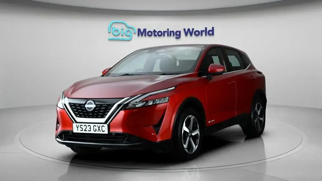 Used Nissan Qashqai Acenta Premium 190 HP (139 kW) 2023 Red SUV