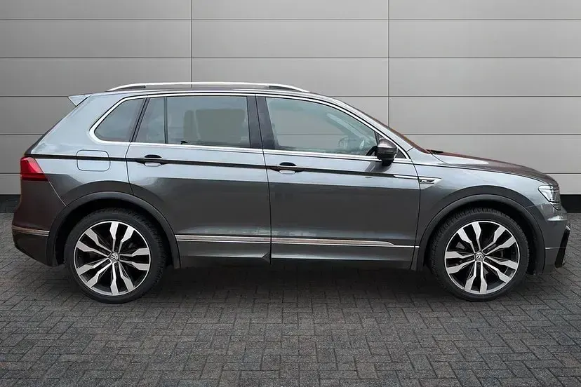 Used VW Tiguan R-line 190 HP (139 kW) 2018 Grey SUV