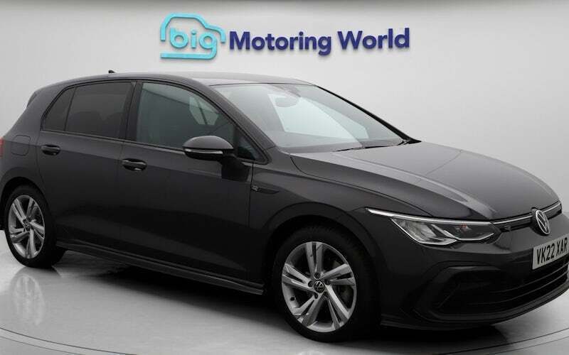 Used 2024 VW Golf VIII R-line Hatchback | £21,600 (Good price) - Image 1/4