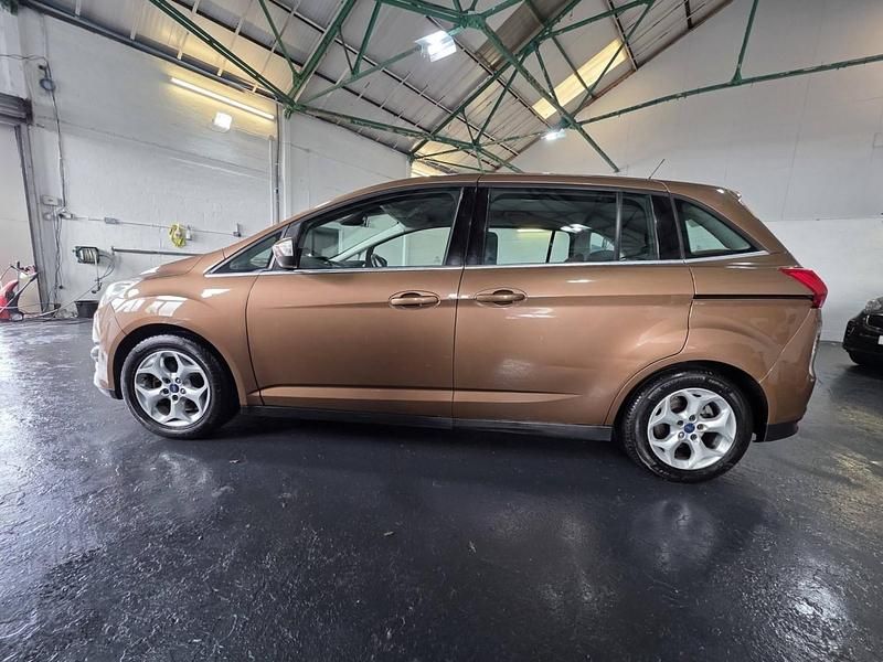 Used Ford Grand C-Max Zetec 2014 Brown MPV