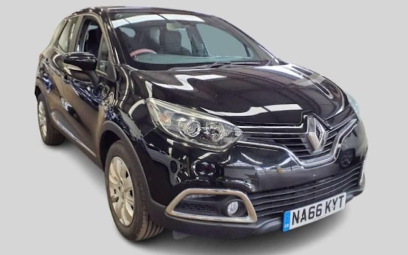 Used Renault Captur Expression+ 90 HP (66 kW) 2016 Black SUV