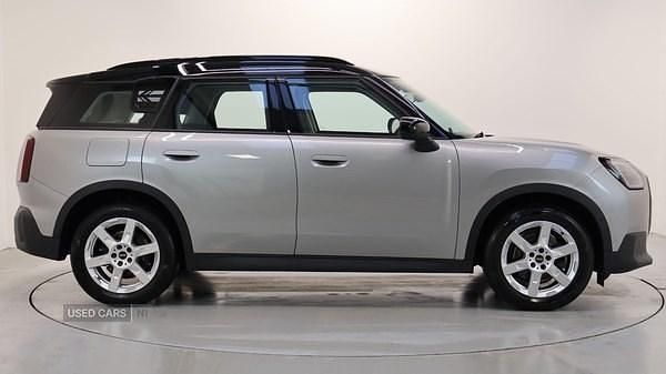 Usado Mini Countryman Classic 168 CV (123 kW) 2025 Plateado SUV