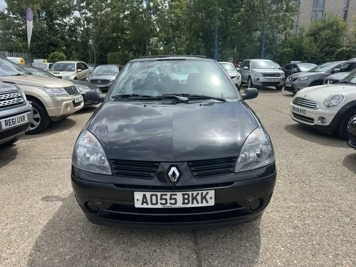 Used Renault Clio Expression 2005 Black Hatchback