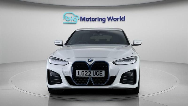 Used BMW i4 M Sport 250 kW (340 HP) 2022 White Sedan