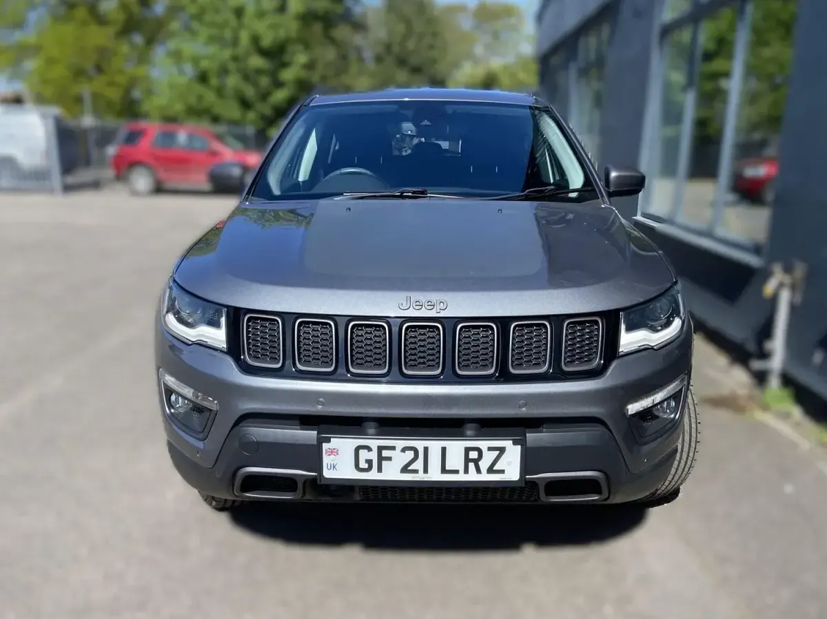 Usado Jeep Compass Trailhawk 170 CV (125 kW) 2021 Gris SUV