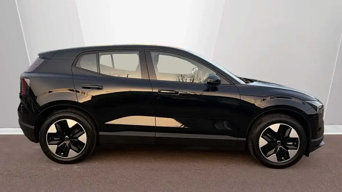 Novo Volvo EX30 Core 200 kW (272 HP) 2026 SUV