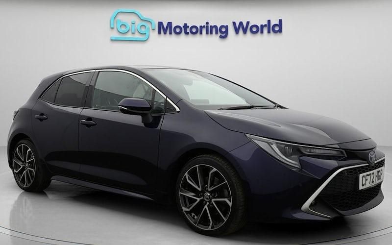 Used Toyota Corolla 184 HP (135 kW) 2022 Blue Hatchback