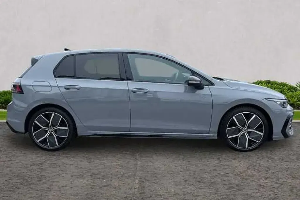 Used VW Golf VIII 150 HP (110 kW) 2025