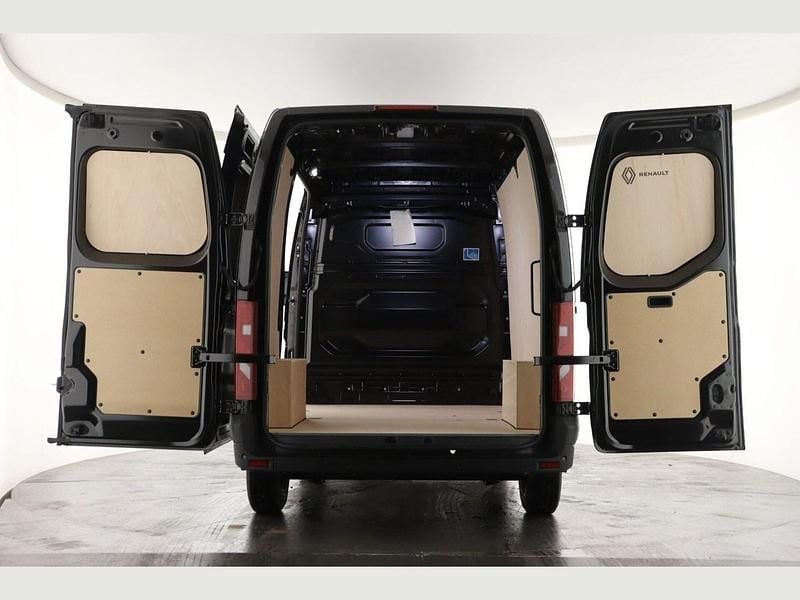 Novo Renault Master 2026 Preto Monovolume
