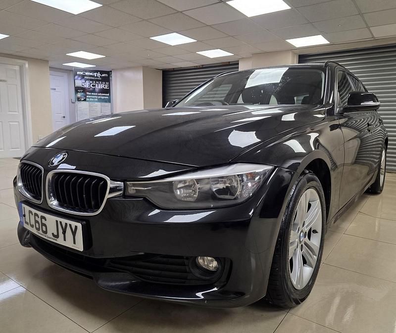 Used BMW 318 Sport Line 2016 Black Estate
