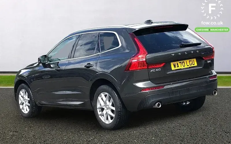 Używany Volvo XC60 Momentum 197 KM (144 kW) 2020 Szary SUV
