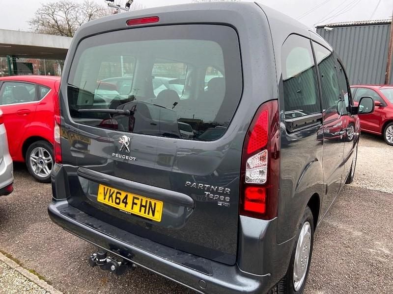 Used Peugeot TePee S 92 HP (67 kW) 2014 Grey MPV