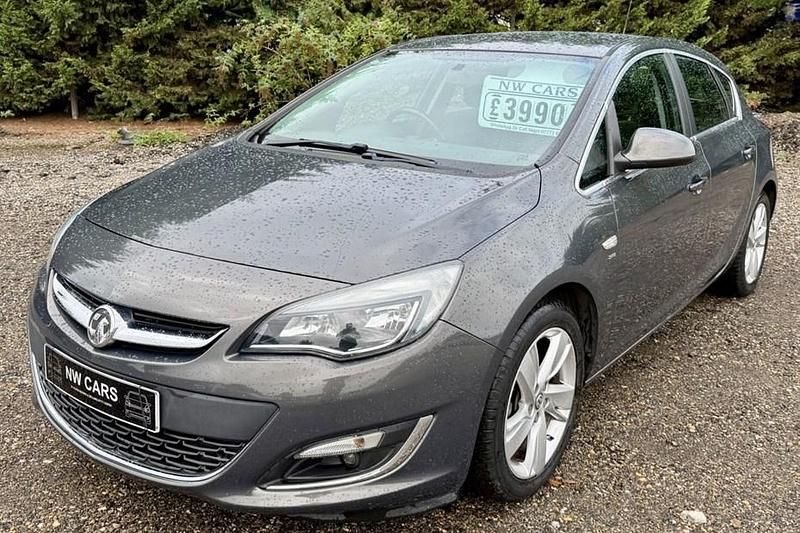 Grey Used 2015 Vauxhall Astra SRi Hatchback | £3,990 (Fair price) - Image 1/1