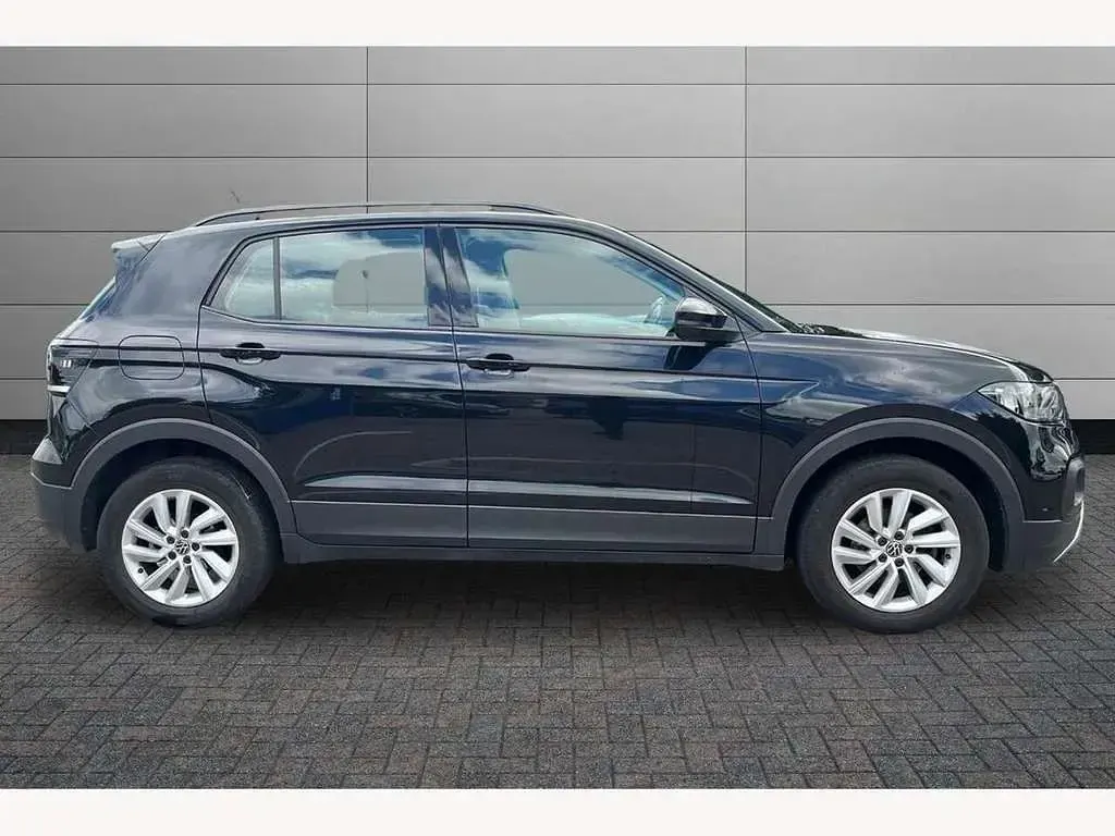 Used VW T-Cross Edition 110 HP (80 kW) 2023 Deep black SUV